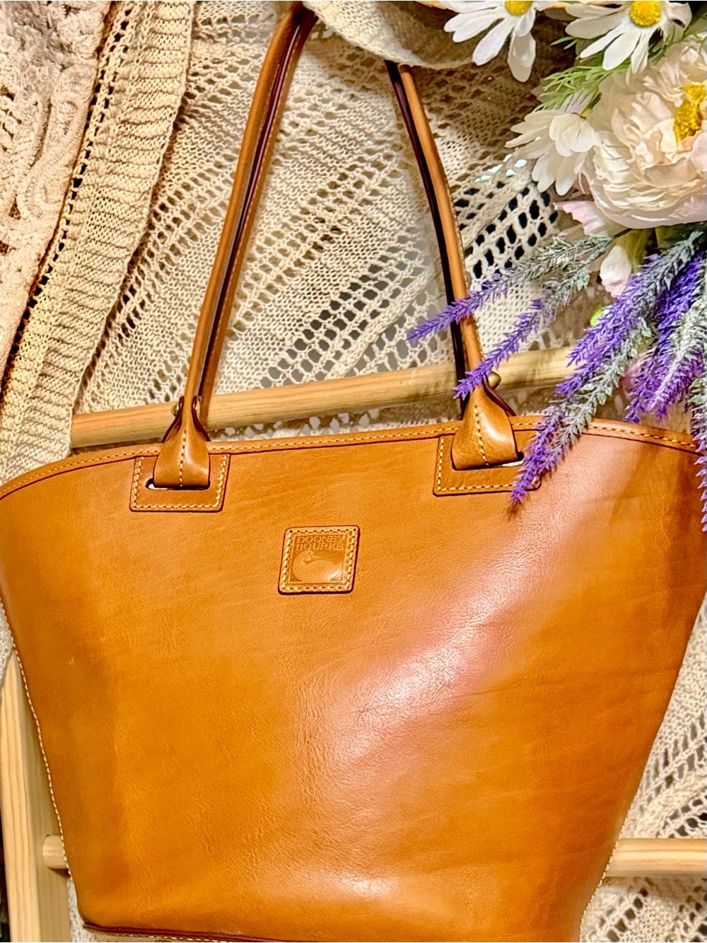 Dooney & Bourke Florentine Leather Andie Tote, NWT in Natural